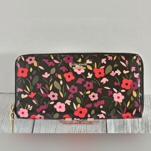 EUC Kate Spade Cameron Street Boho Floral Lacey Continental Wallet